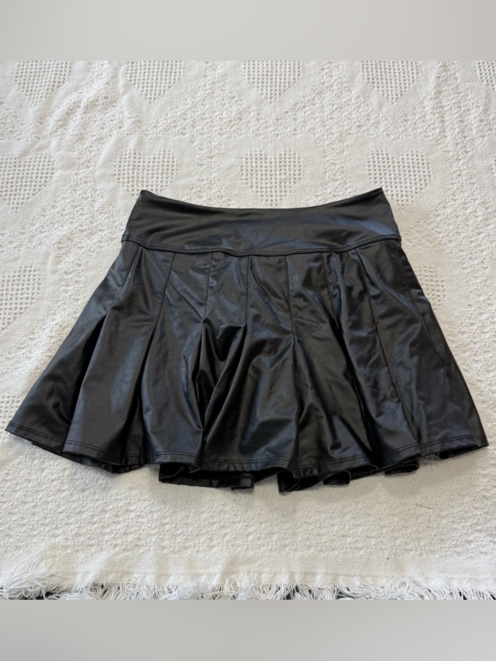 Offline by Aerie Real Lux Faux Leather Mini Skort (M)